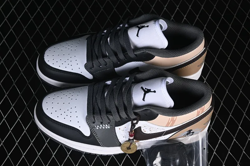 All categories Air Jordan Jordan series basketball shoes Air Jordan 1 Low Air Jordan 1 Low AJ1 Joe 1 Year of the Horse limited edition low-bang cultural casual sneakers 553558-152